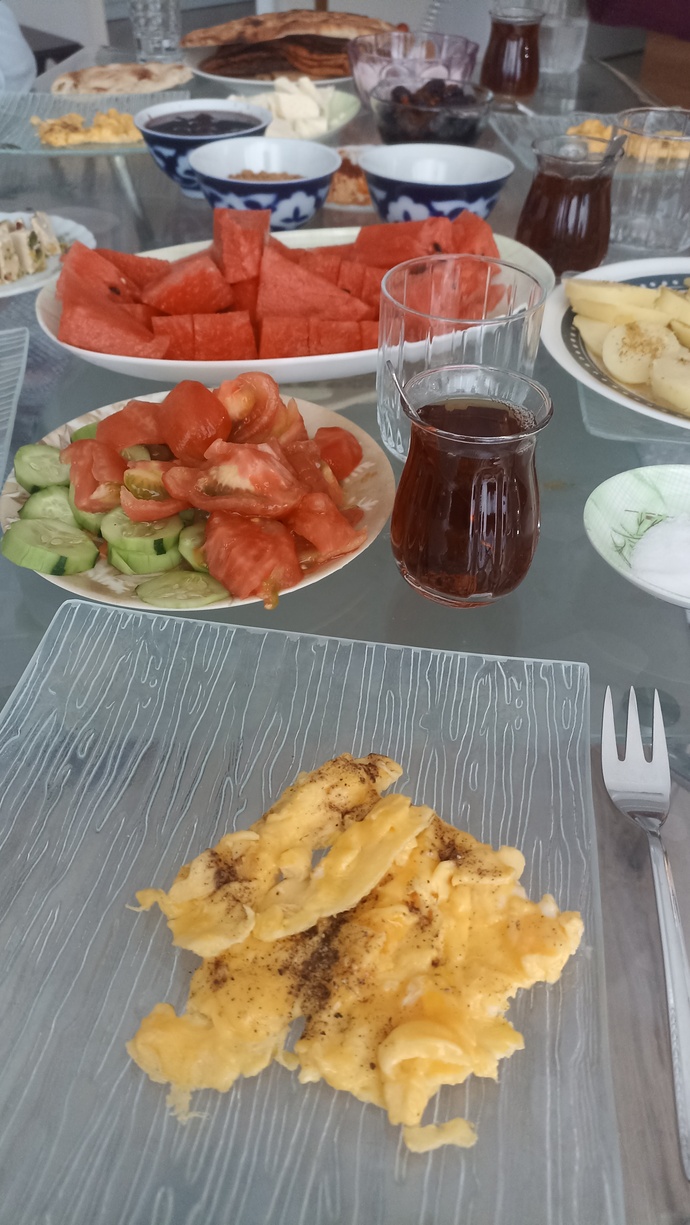 Sizin kahvaltı saatiniz genelde kaçtır, kaçta kahvaltı yapıyorsunuz?