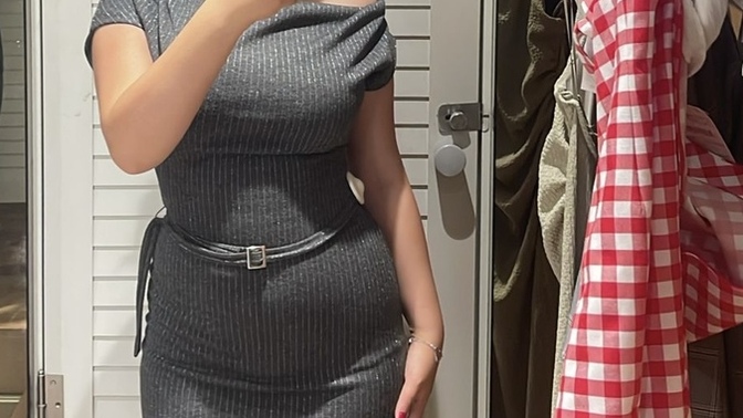 Arkadaşımın nişanına ne tarz elbise giysem, hangi model daha şık durur?