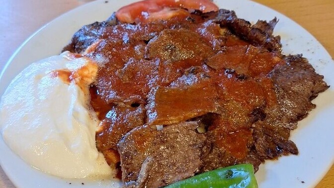 Adana mı iskender mi?