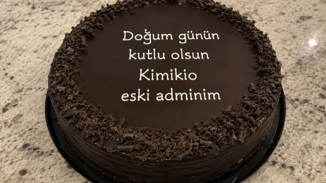 Hiç sitenin eski admininin doğum gününü önceden kutlayan oldu mu, erken kutlamak ayıp mı?