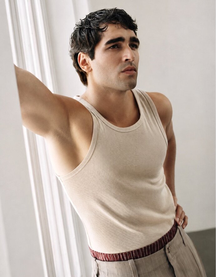 Kenan İmirzalıoğlu mu Mert Ramazan Demir mi daha yakışıklı?