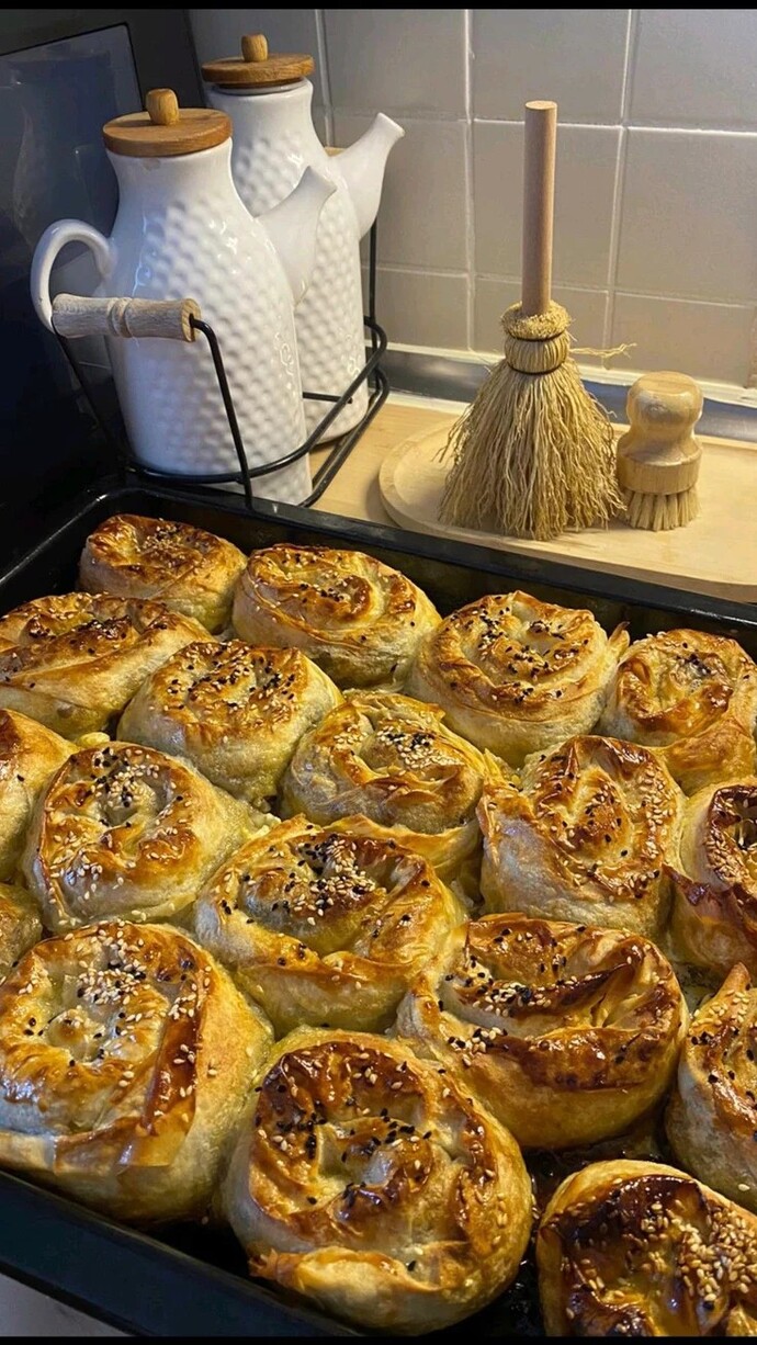 Kahvaltıda börek mi pişi mi?