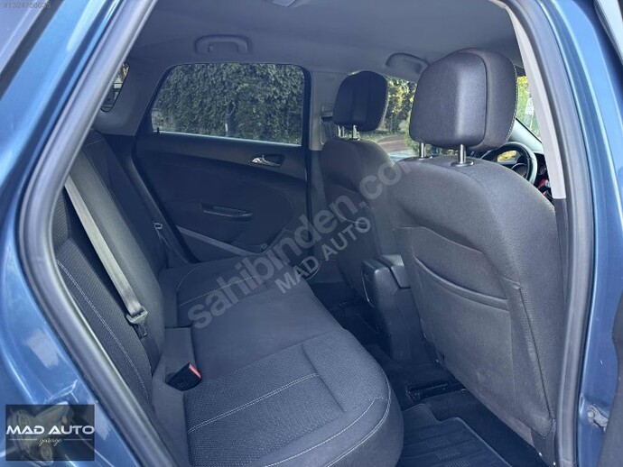 Opel Astra J kasa nasıl araba sizce alınır mı?