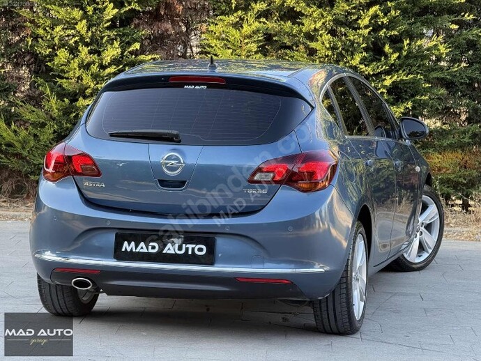 Opel Astra J kasa nasıl araba sizce alınır mı?