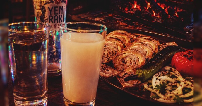 Kiminle burada olmak isterdin?