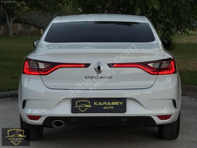 Megane 4 mu focus 4 mu Hangi araba daha iyi?