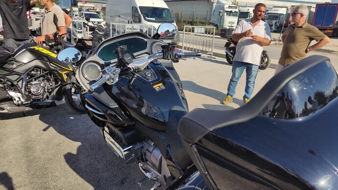 Oooff bu aşırı sıcak hafta sonu evde mi dışarıda mı takılıyorsunuz aşklar?