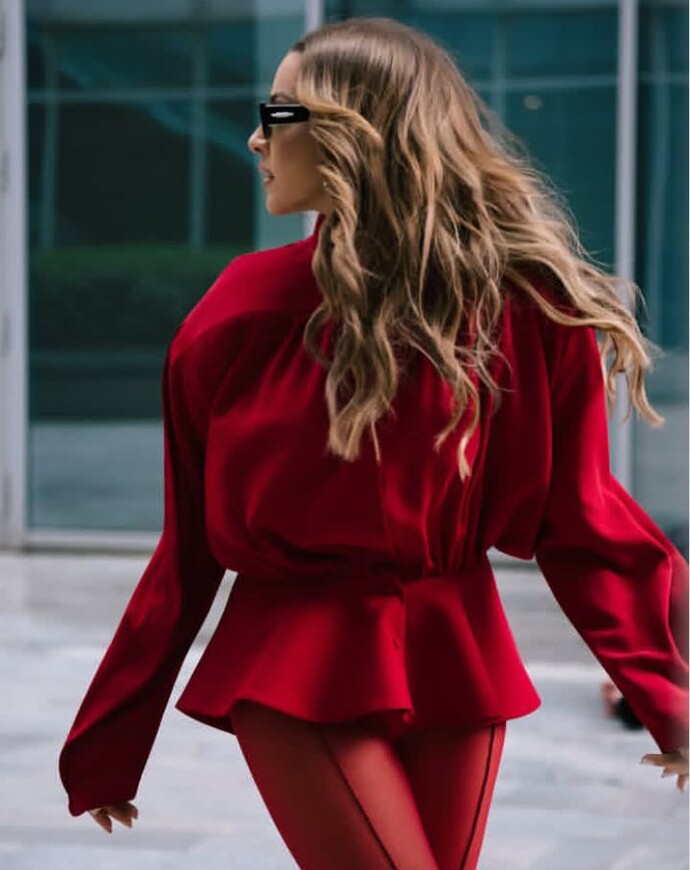 Sizce Hadise güzel giyiniyor mu?