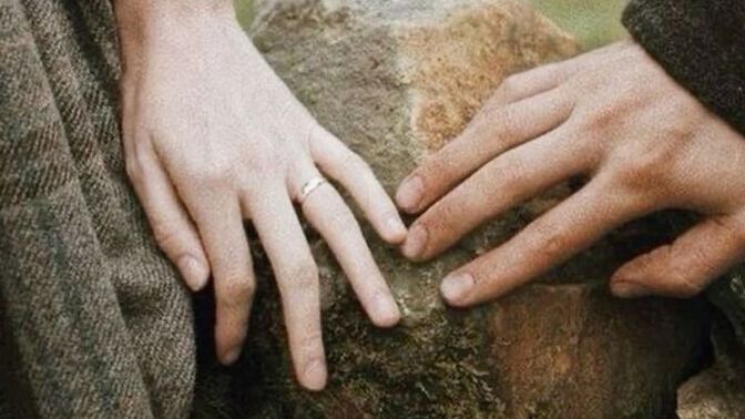 Sensiz geçen günlerim haram, dediğiniz biri var mı?