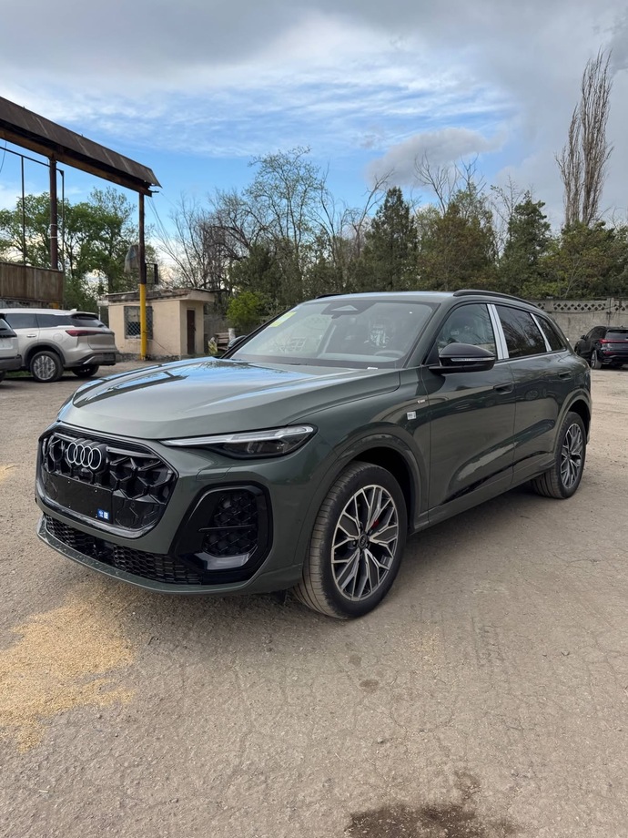 Audi Q5 mi alırdın yoksa Maseratti Grecale 300 mü?