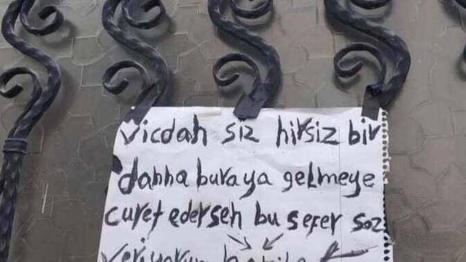 İnce belli çay bardağı mı olmak isterdin yoksa kahve fincanı mı?