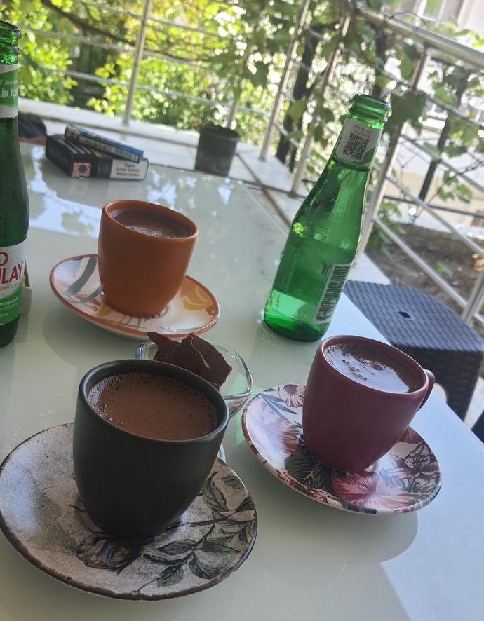 Şöyle bir ikiliye ne dersiniz, sizce bu kombin uyumlu mu?
