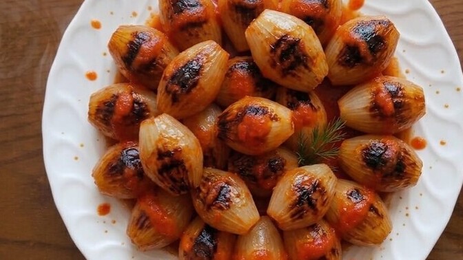 Nar ekşili soğan dolması sever misin?