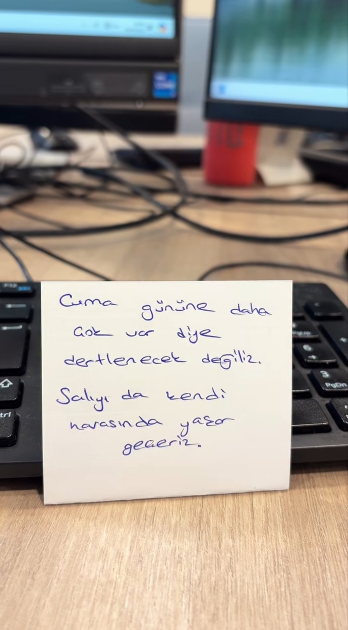 Haftanın, en sevdiğiniz günü hangisi?