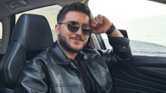 Bu gece neden bu kadar yakışıklıyım Allah kahretsin, sizde de böyle günler oluyor mu?