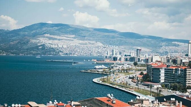 Çalışmak için İzmir mi Çanakkale mi daha mantıklı, iş ve konaklama açısından hangisini seçmeliyim?