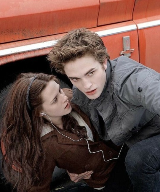 Vampir günlükleri! Edward ve Bella aşkı gerçek miydi?