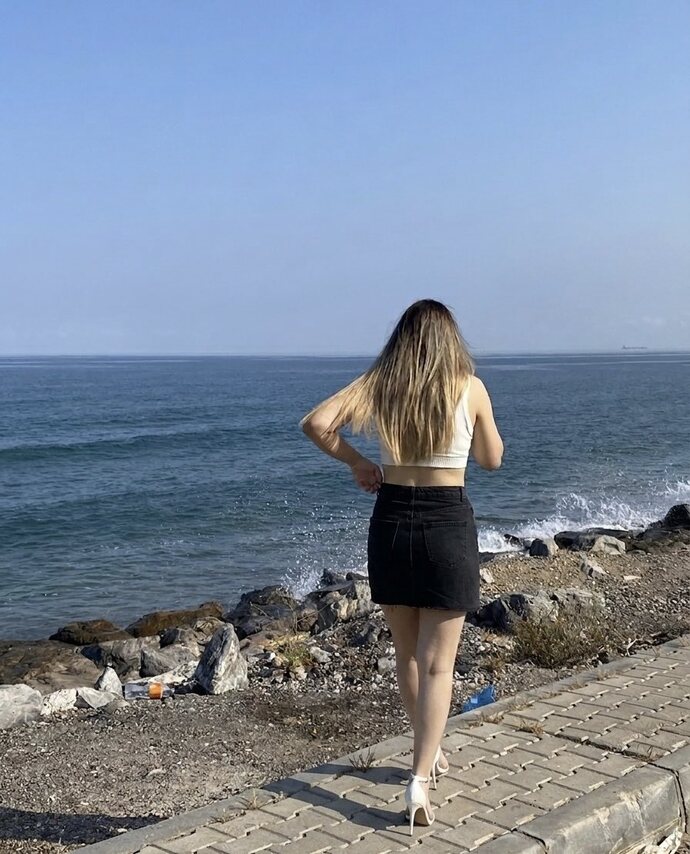Karının etek boyuna karışırmısın? kızlarrrr siz giyeceğiniz eteği erkeğinize sorarmısınız?