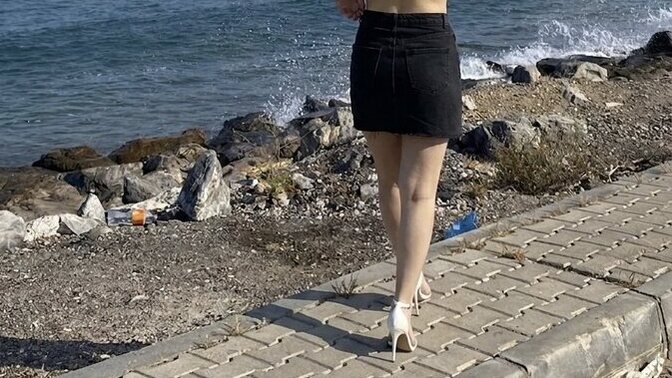 Karının etek boyuna karışırmısın? kızlarrrr siz giyeceğiniz eteği erkeğinize sorarmısınız?