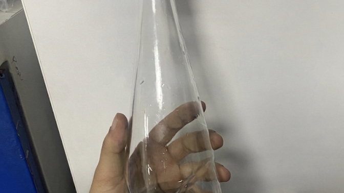Cam su şişesi olmak isterdin yoksa plastik şişe mi?