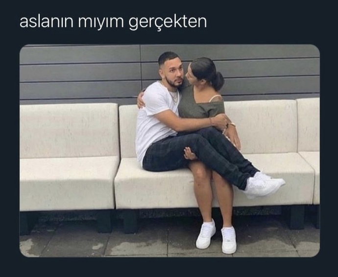 Hiç sevgilin varken veya birinden hoşlanırken, sırf yedekte dursun diye başkalarıyla flörtöz konuşmaya devam ettin mi?