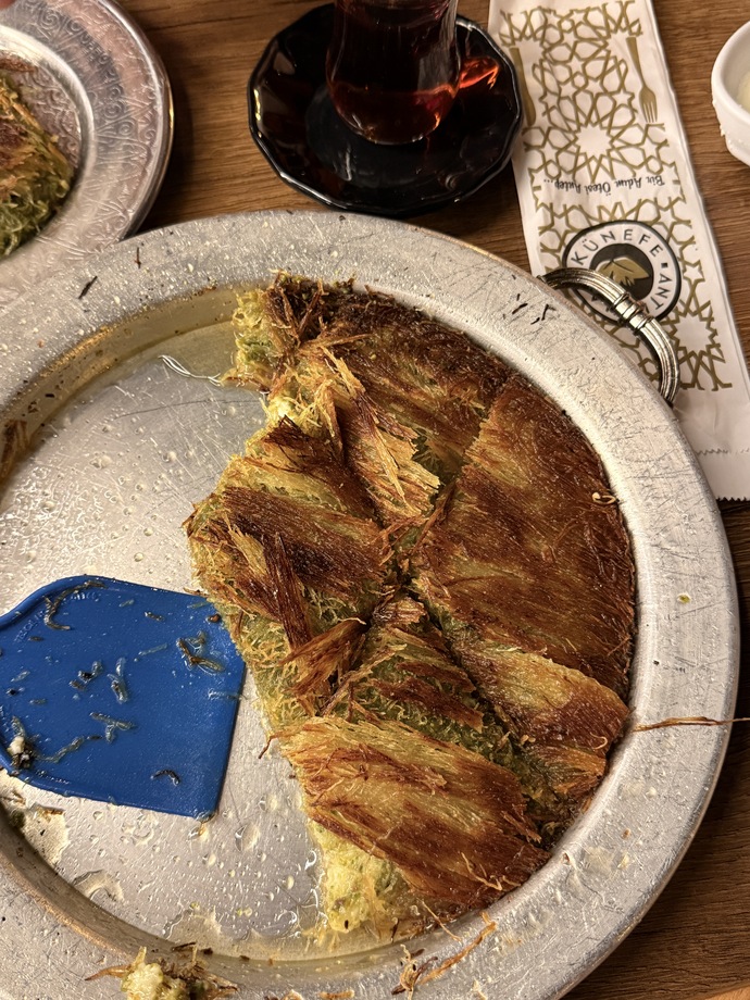 Yarısını yedim kusura bakmayın 😁