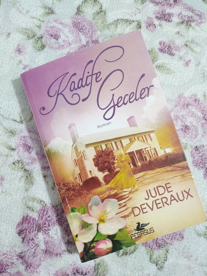 Ne tür kitaplar okumayı seversiniz, favori kitap ve yazarlarınız neler?
