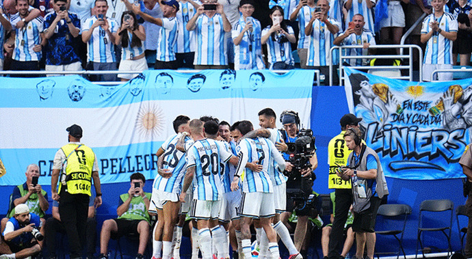 Messi son 16 turunda! Maçı izlediniz mi?