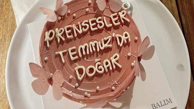 Arkadaşlar hangisi sizceee?