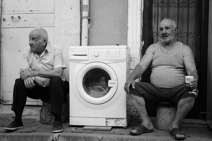 Erkekler gerçekten çamaşır ve bulaşık makinesi gibi ev aletlerini kullanmayı bilmiyor mu?