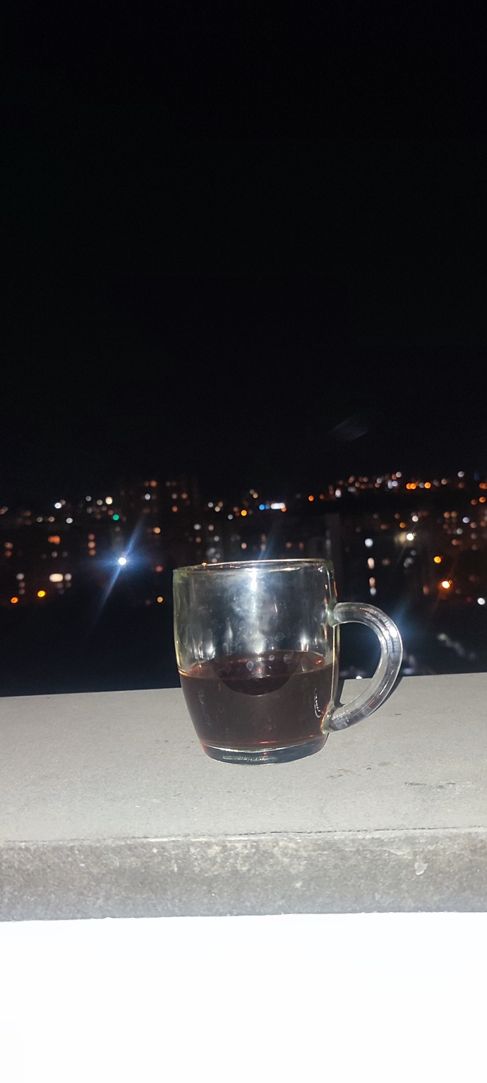 Kim çay içmek ister😅 sanki tüm yaraları saran her derde deva bir iksir bu he, çay içelim mi?