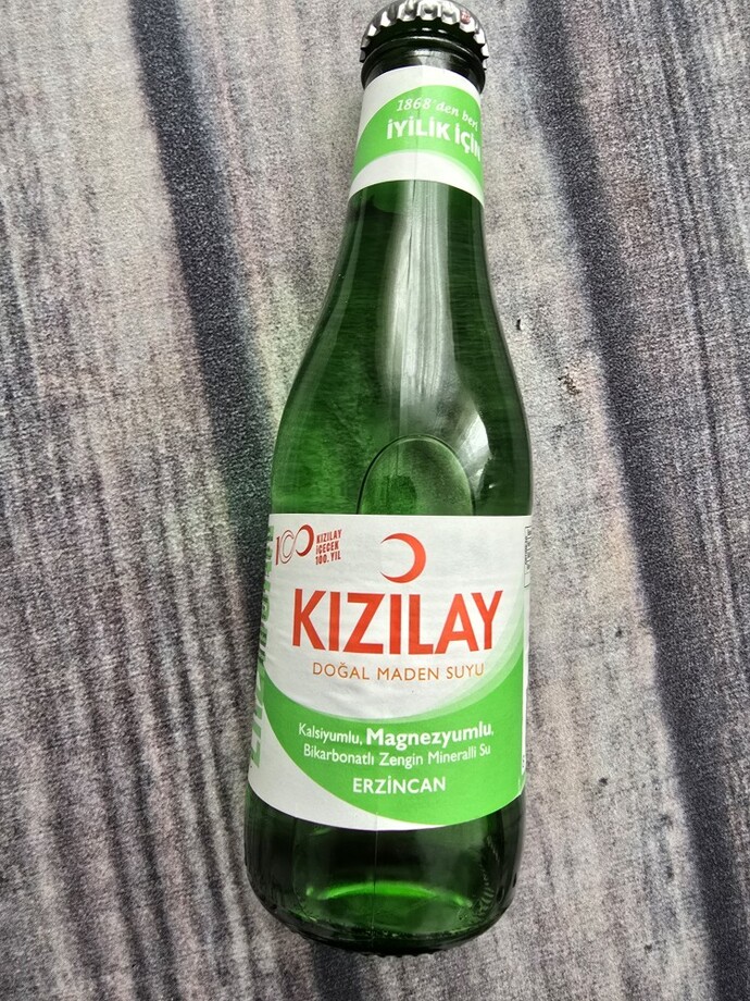 Maden suyu sever misiniz sade mi aromalı mi tercih edersiniz?