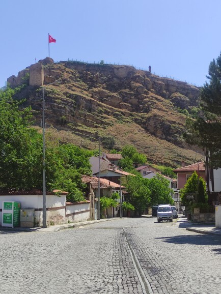 Dünyanın en temiz havasına sahip, kaleleri ve türbeleriyle ünlü bu şehir neresi?
