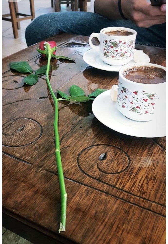 Sosyal medyadan veya uygulamalardan sanaldan ciddi ilişki gerçekten bulunur mu?