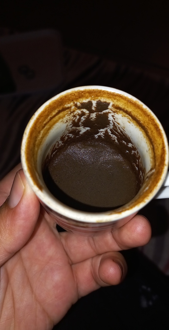 Arkadaşlar falıma bakar mısınız lütfen?