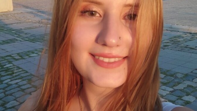 Bu fotoğrafta madde kullanan biri gibi mi durmuşum?