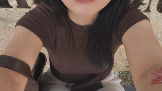 Günaydın! durakta beklerkene sıkılıyoruz, sizde durumlar ne?