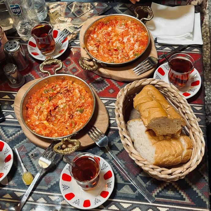 Evde yemek olmadığı zaman en aperatif hazırlanan yemek sizin için hangisi olur?