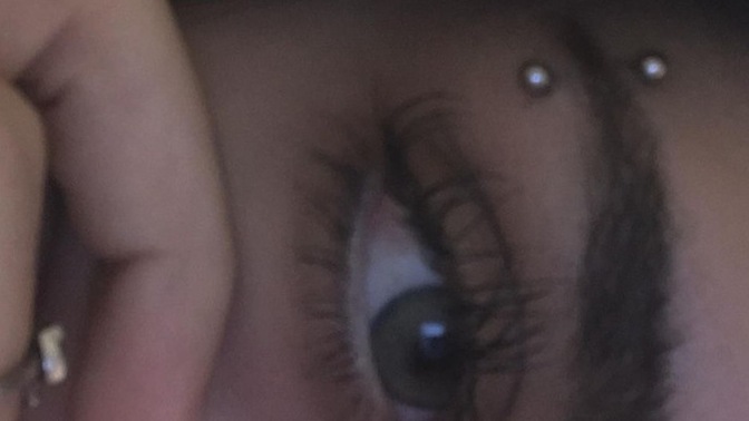 Kadınlarda Kaş Piercingi Yakıştırır Mısınız?