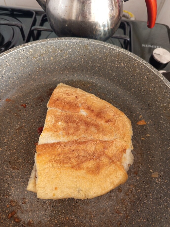 Hiç tavada tost yaptınız mı?