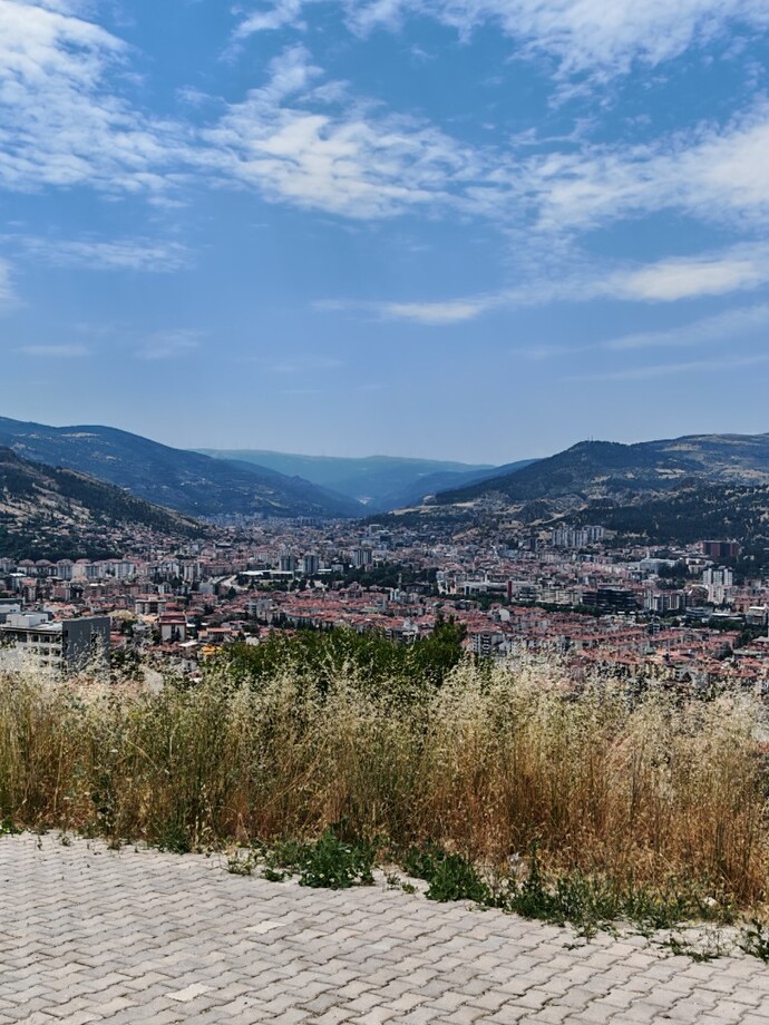 Tokat deyince aklınıza gerçekten ne geliyor, sadece tokat kebabı mı yoksa Zile pekmezi, Ballıca Mağarası, Niksar cevizi gibi yerel lezzetler mi?