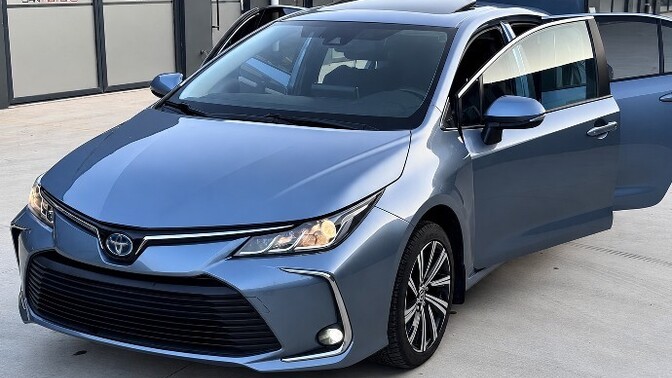 Toyota Corolla (E210) 1.8 Hybrid nasıl araba sizce alınır mı?