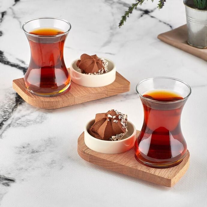 Çaya şeker atar mısınız?