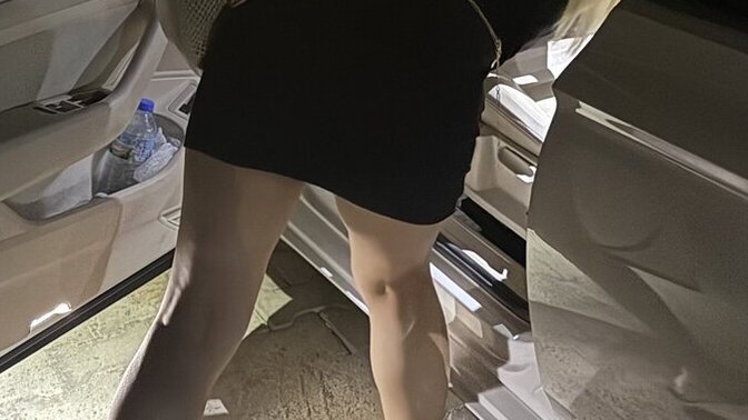 Karının kısa ya da  dar giymesi seni rahatsız edermi?