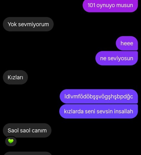 Açık sözlü, rahat, lovebombing yapmayan erkekten sizce zarar gelir mi?