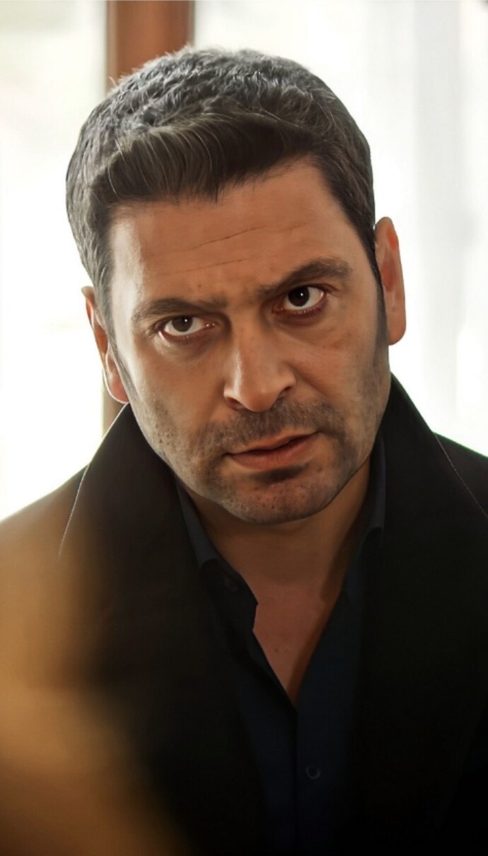 Erkeğin en çekici hali doğulu esmer iş adamidir?