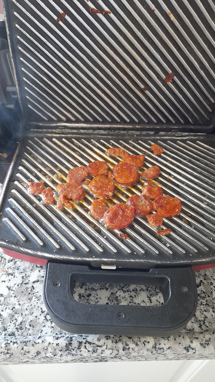 Günaydin kahvaltıda tost sever misiniz neyli seversiniz?