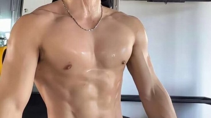 Steroide başladım vücudum görselde ki gibi kusursuz oldu. İlk defa spor yapıyorum bi ayda böyle olması mantıklı mı?
