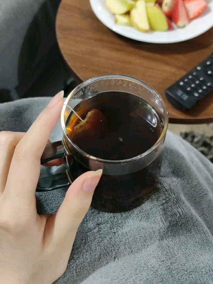 Misafiriniz size gelirken kendi çay bardağını yanında getirse tepkiniz ne olur?