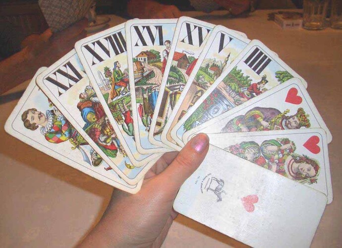 Sizin için, emanet aldığım 52 iskambil destesinden 3 adet kart seçeyim mi?